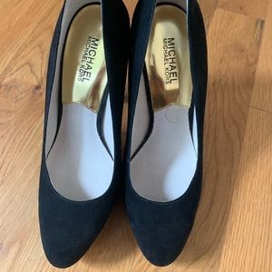 New! Michael kors black suede heels 9